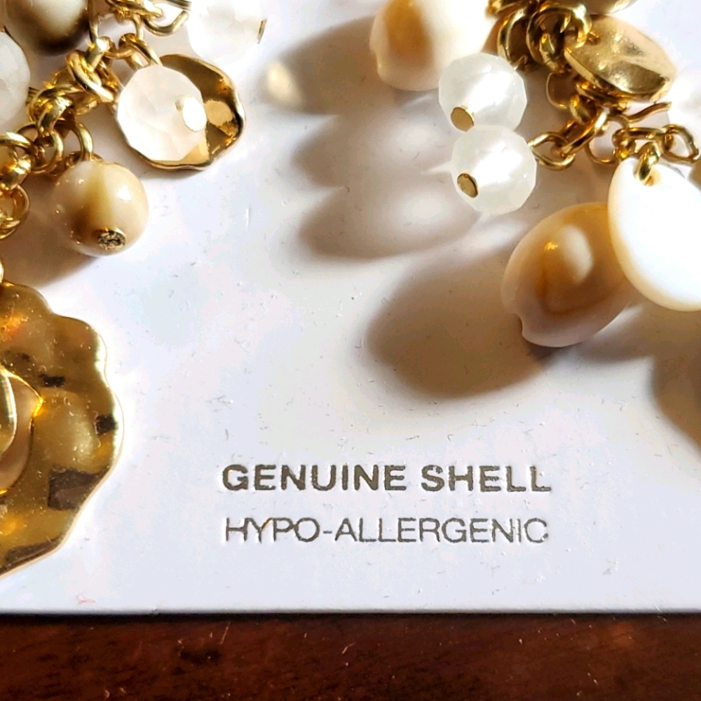 Time and Tru goldtone shell dangle earrings - Picture 3 of 5